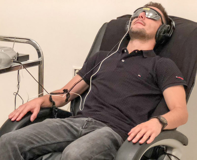 Аудио-Визуелна Терапија